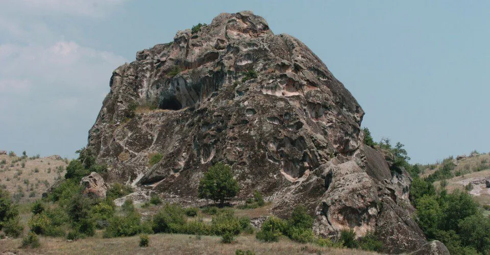 cocev-kamen-2-960x500